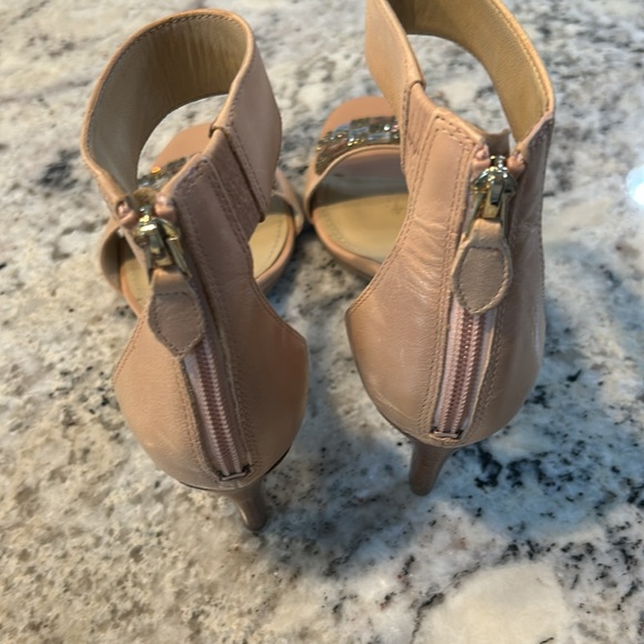 Franco Sarto Embellished heels Size 8 - Picture 3 of 7